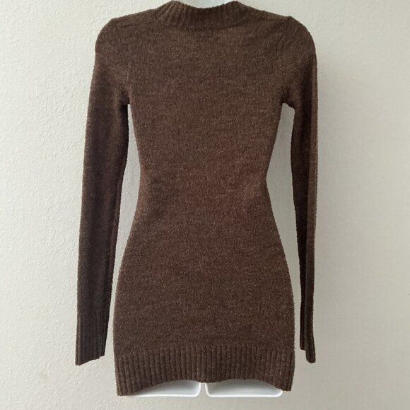 LOVE ROCKS CUT OUT V-NECK PLUNGE SWEATER - Picture 5 of 8